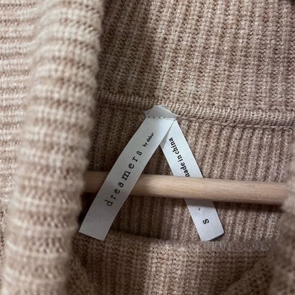 DREAMERS BY DEBUT KNIT TURTLENECK SWEATER - Picture 4 of 4